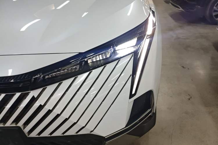 Used GAC Trumpchi EMKOO 2022 1.5T Supernova Edition Left Front Headlight