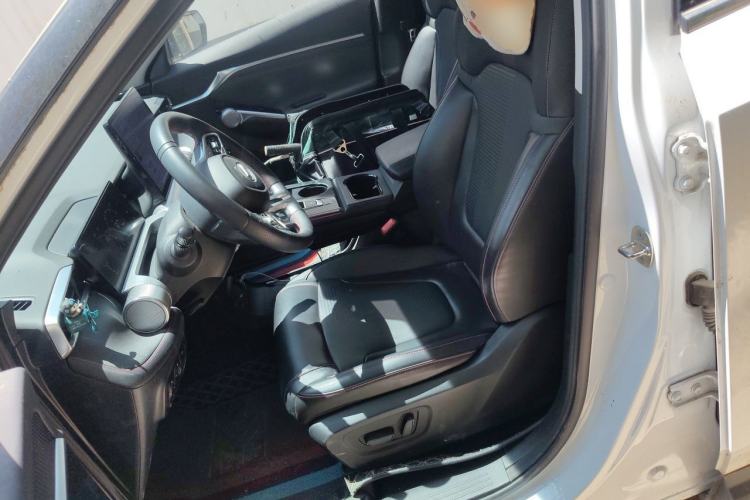 Used GAC Trumpchi EMKOO 2022 1.5T Supernova Pro Edition Left Front Seat