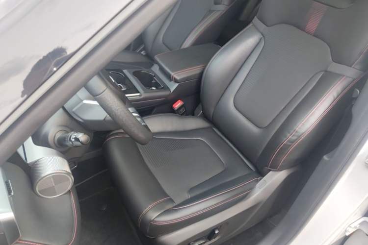 Used GAC Trumpchi EMKOO 2022 1.5T Supernova Pro Edition Left Front Seat