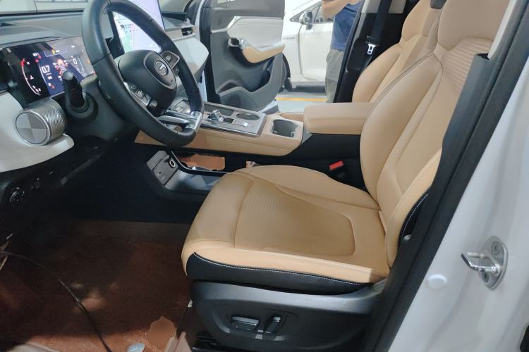 Used GAC Trumpchi EMKOO 2022 1.5T Supernova Pro Edition Left Front Seat