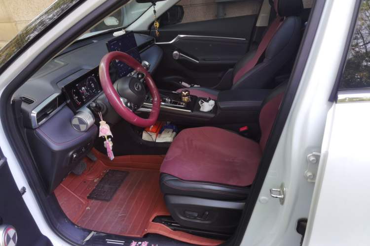 Used GAC Trumpchi EMKOO 2022 2.0 ATK TwinStar Pro Edition Left Front Seat