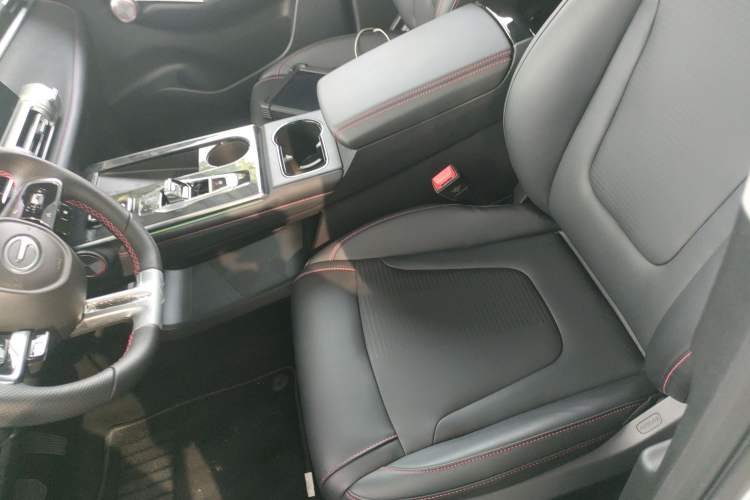Used GAC Trumpchi EMKOO 2022 2.0T Neutron Star Pro Edition Left Front Seat
