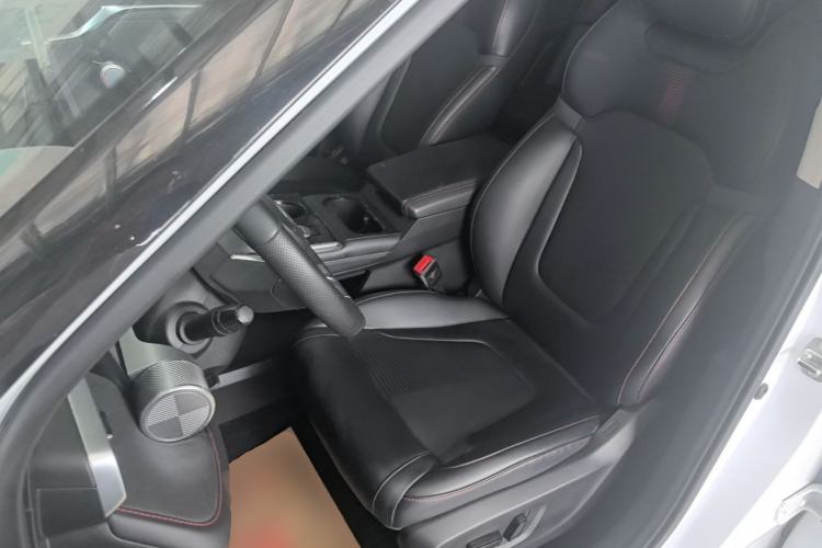 Used GAC Trumpchi EMKOO 2022 1.5T Supernova Pro Edition Left Front Seat