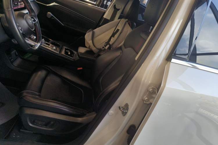 Used GAC Trumpchi EMKOO 2022 2.0 ATK Gemini Edition Left Front Seat