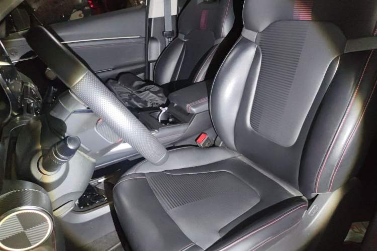 Used GAC Trumpchi EMKOO 2022 1.5T Supernova Pro Edition Left Front Seat