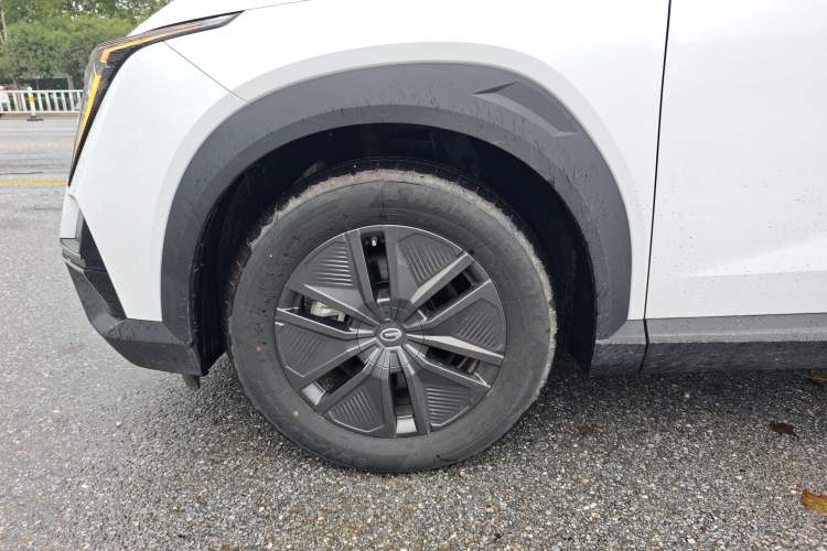 Used GAC Trumpchi EMKOO 2022 2.0 ATK Gemini Edition Left Front Wheel Hub