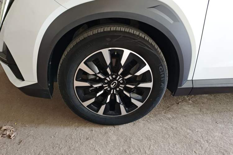 Used GAC Trumpchi EMKOO 2022 1.5T Supernova Pro Edition Left Front Wheel Hub