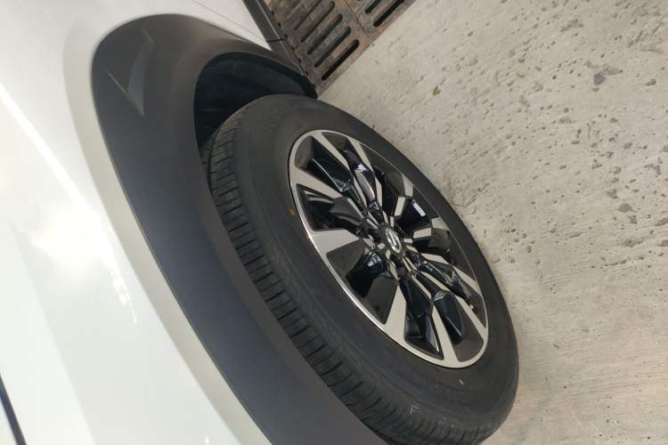 Used GAC Trumpchi EMKOO 2022 2.0T Neutron Star Pro Edition Left Front Wheel Hub