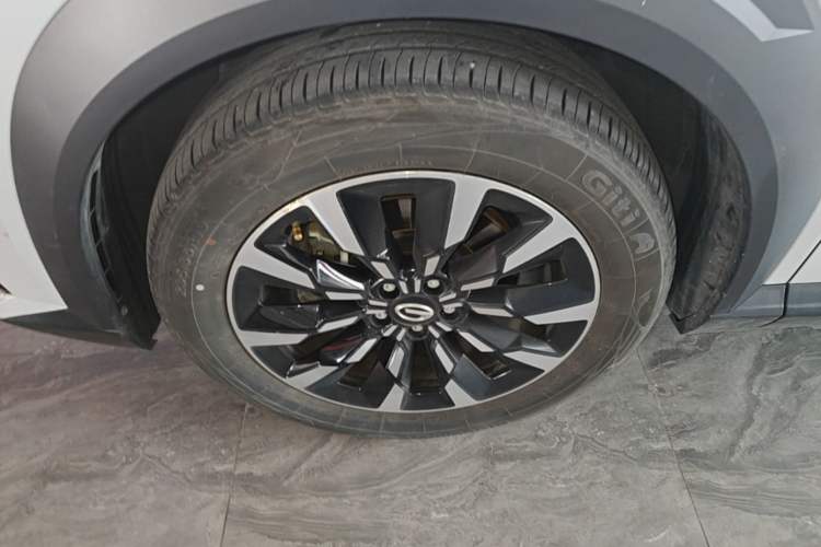 Used GAC Trumpchi EMKOO 2022 2.0 ATK TwinStar Pro Edition Left Front Wheel Hub