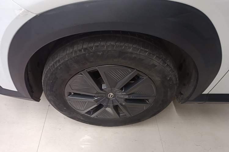 Used GAC Trumpchi EMKOO 2022 2.0 ATK Gemini Edition Left Front Wheel Hub