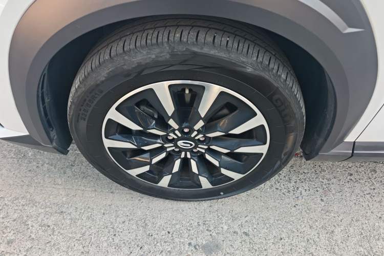 Used GAC Trumpchi EMKOO 2022 1.5T Supernova Pro Edition Left Front Wheel Hub