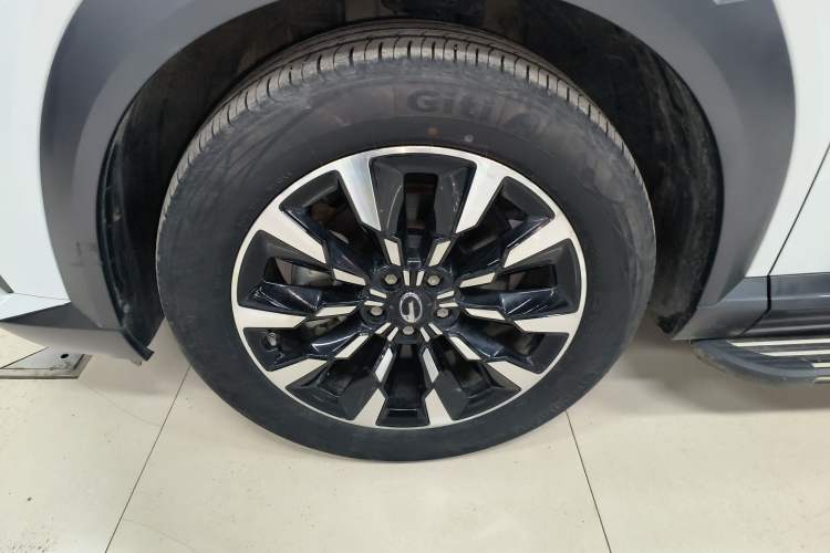 Used GAC Trumpchi EMKOO 2022 2.0 ATK TwinStar Pro Edition Left Front Wheel Hub