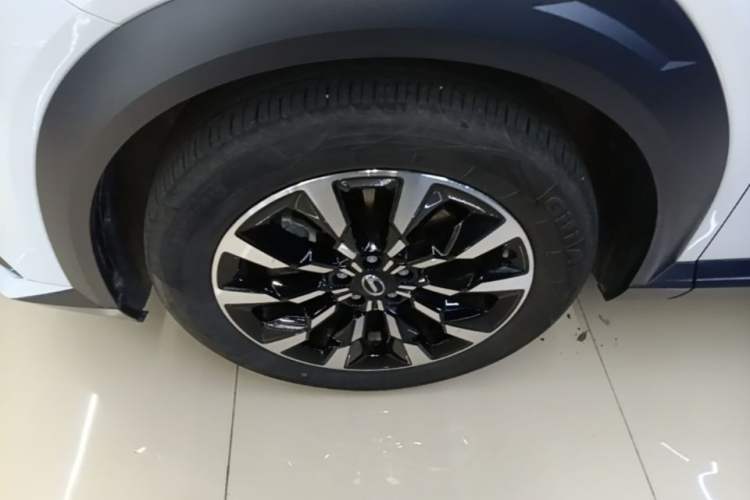 Used GAC Trumpchi EMKOO 2022 1.5T Supernova Pro Edition Left Front Wheel Hub