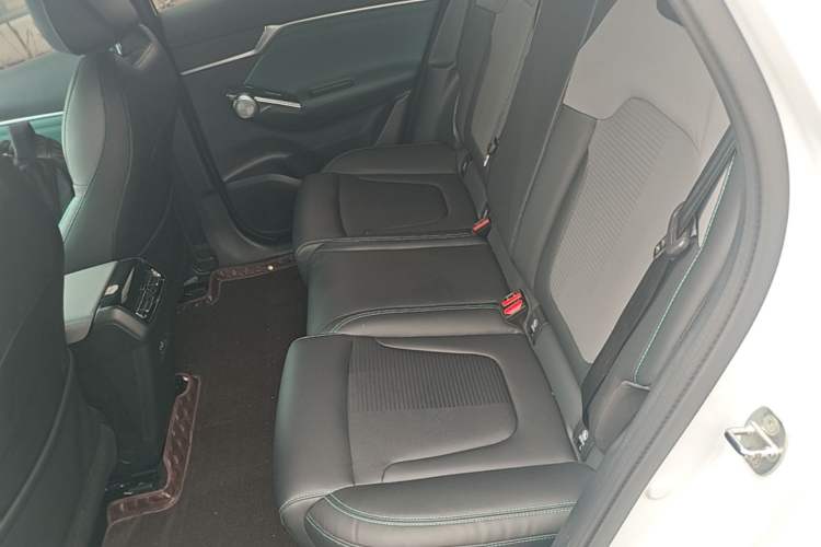 Used GAC Trumpchi EMKOO 2022 1.5T Supernova Pro Edition Left Rear Seat