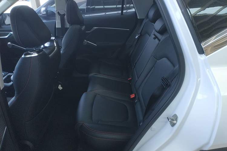 Used GAC Trumpchi EMKOO 2022 1.5T Supernova Max Edition Left Rear Seat