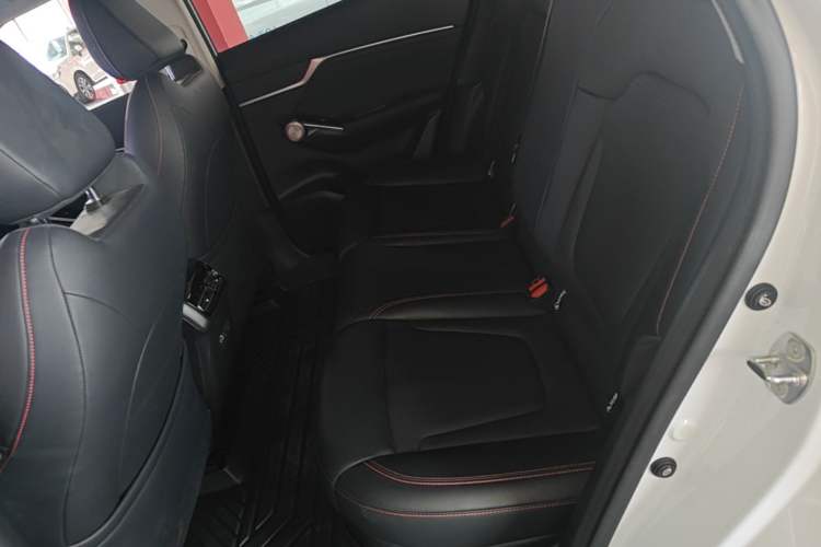 Used GAC Trumpchi EMKOO 2022 2.0 ATK TwinStar Pro Edition Left Rear Seat