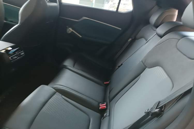 Used GAC Trumpchi EMKOO 2022 1.5T Supernova Pro Edition Left Rear Seat