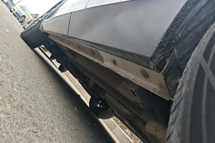 Used GAC Trumpchi EMKOO 2022 1.5T Supernova Pro Edition Left Side Sill