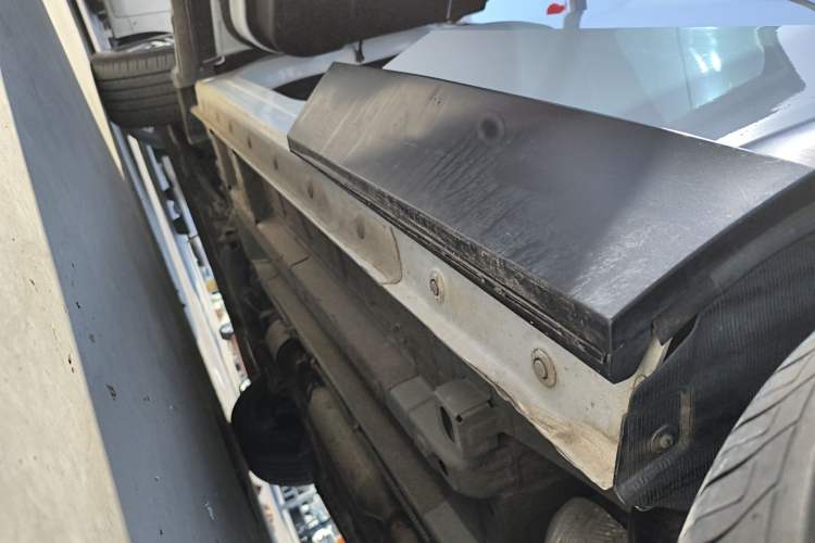 Used GAC Trumpchi EMKOO 2022 1.5T Supernova Pro Edition Left Side Sill