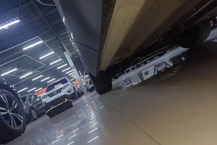Used GAC Trumpchi EMKOO 2022 1.5T Supernova Edition Left Side Sill