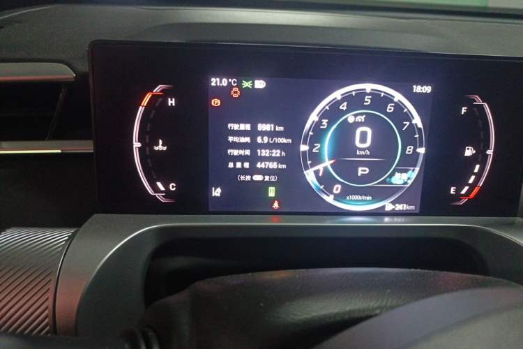 Used GAC Trumpchi EMKOO 2022 1.5T Supernova Pro Edition Odometer Close Up