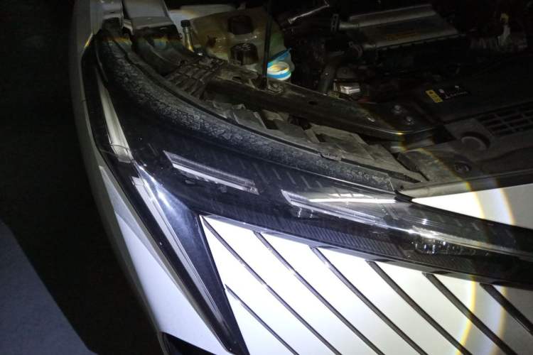 Used GAC Trumpchi EMKOO 2022 1.5T Supernova Pro Edition Right Front Headlight
