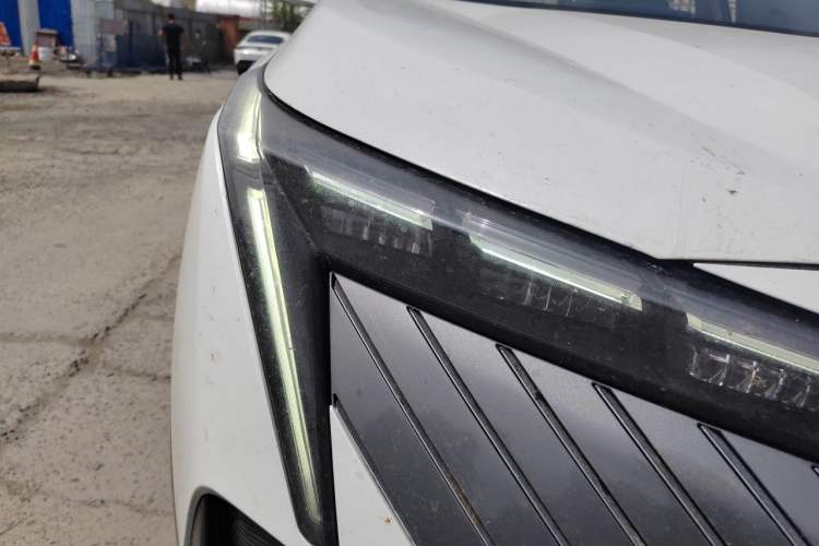 Used GAC Trumpchi EMKOO 2022 2.0 ATK TwinStar Pro Edition Right Front Headlight