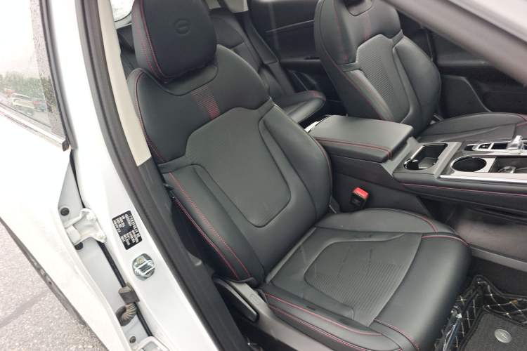 Used GAC Trumpchi EMKOO 2022 2.0 ATK Gemini Edition Right Front Seat