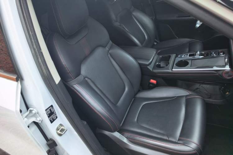 Used GAC Trumpchi EMKOO 2022 1.5T Supernova Max Edition Right Front Seat