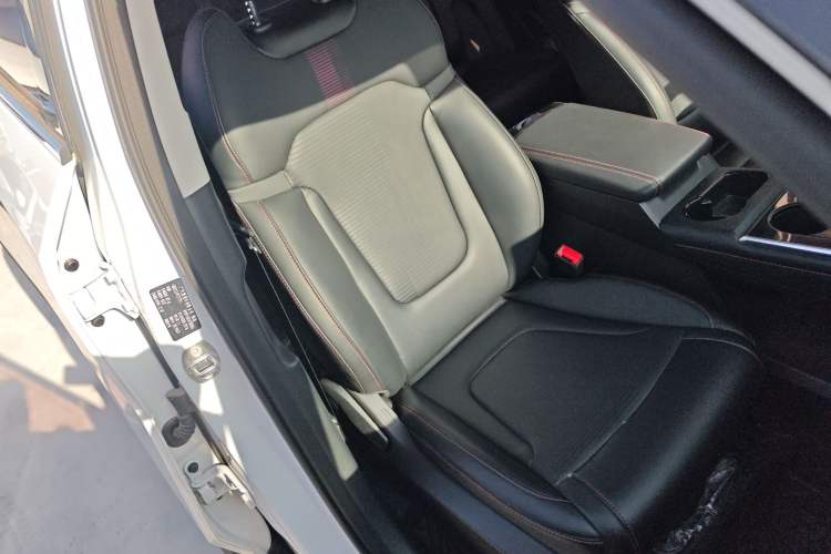 Used GAC Trumpchi EMKOO 2022 1.5T Supernova Edition Right Front Seat