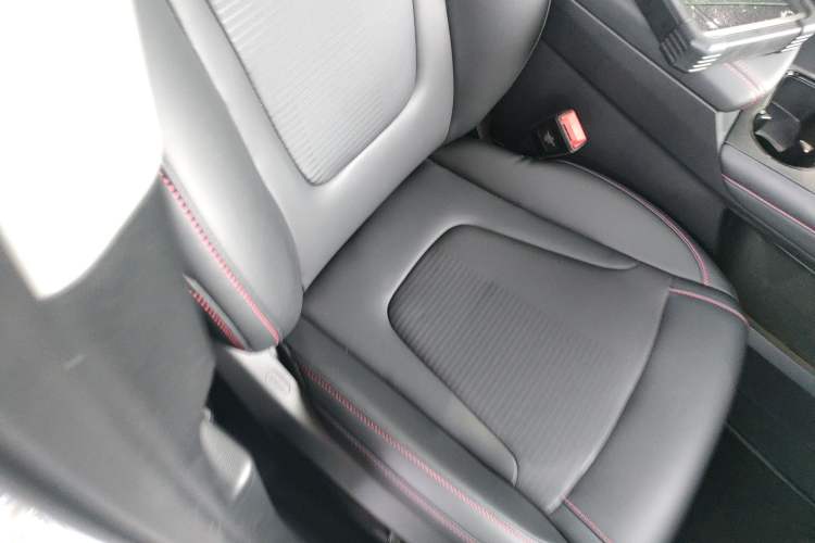 Used GAC Trumpchi EMKOO 2022 2.0T Neutron Star Pro Edition Right Front Seat