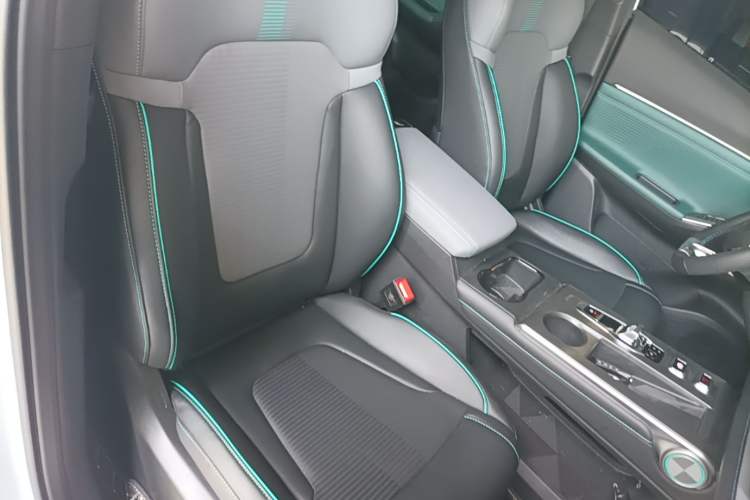Used GAC Trumpchi EMKOO 2022 1.5T Supernova Pro Edition Right Front Seat