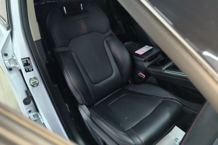 Used GAC Trumpchi EMKOO 2022 2.0 ATK TwinStar Pro Edition Right Front Seat