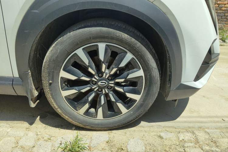 Used GAC Trumpchi EMKOO 2022 1.5T Supernova Pro Edition Right Front Wheel Hub