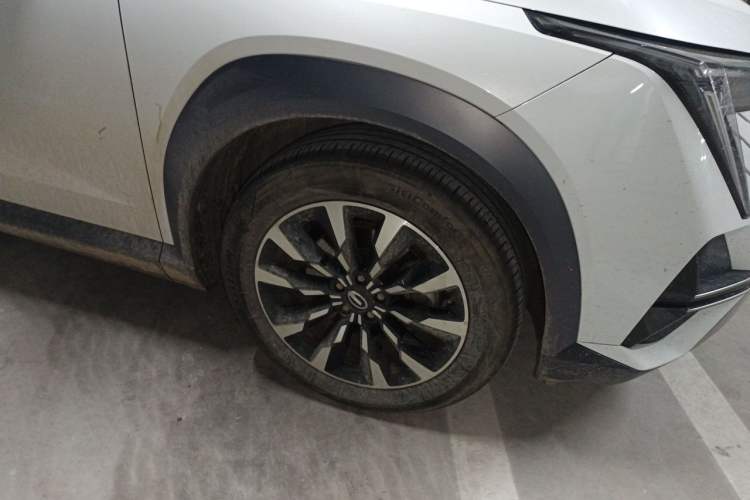 Used GAC Trumpchi EMKOO 2022 1.5T Supernova Pro Edition Right Front Wheel Hub