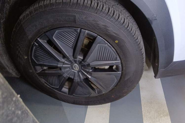 Used GAC Trumpchi EMKOO 2022 2.0 ATK Gemini Edition Right Front Wheel Hub