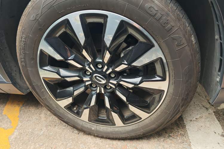 Used GAC Trumpchi EMKOO 2022 1.5T Supernova Pro Edition Right Front Wheel Hub