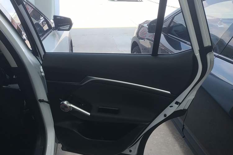 Used GAC Trumpchi EMKOO 2022 1.5T Supernova Max Edition Right Rear Door Interior