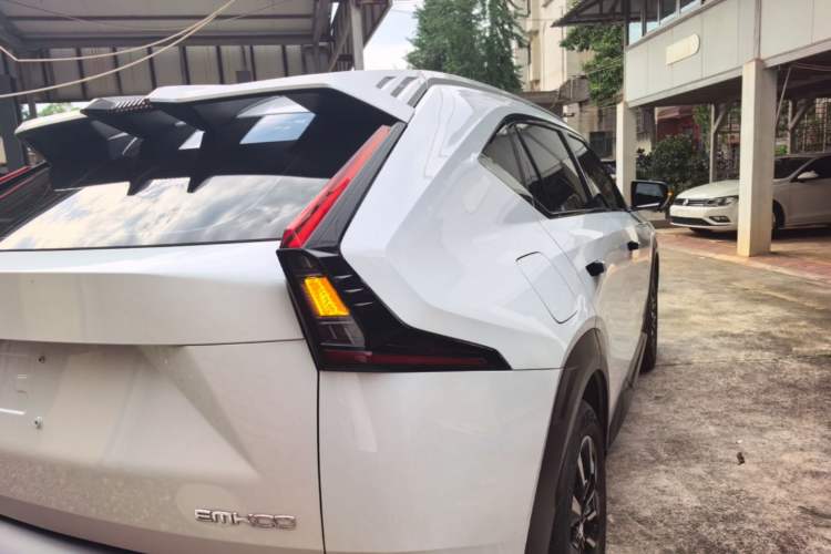 Used GAC Trumpchi EMKOO 2022 1.5T Supernova Max Edition Right Rear Taillight