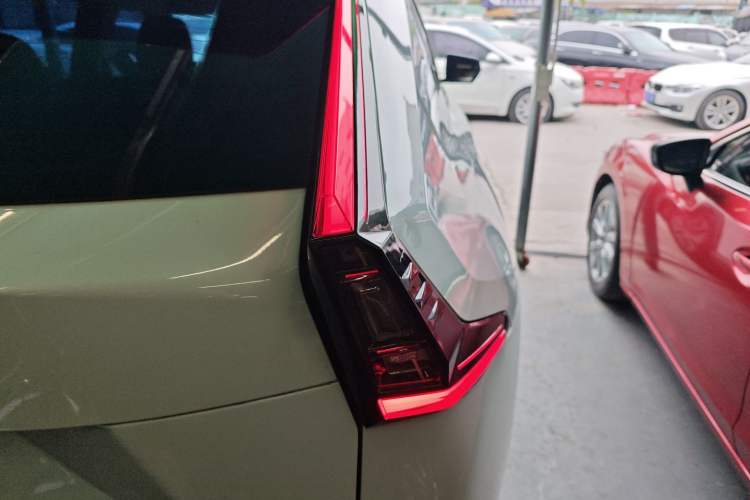 Used GAC Trumpchi EMKOO 2022 2.0 ATK Gemini Edition Right Rear Taillight