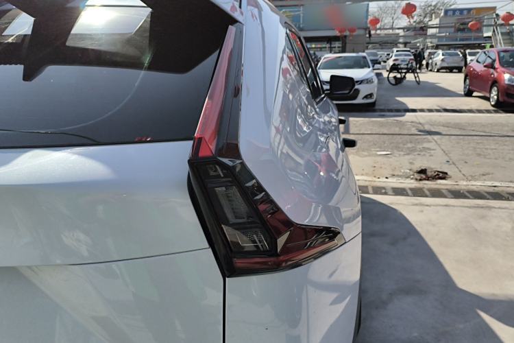 Used GAC Trumpchi EMKOO 2022 1.5T Supernova Pro Edition Right Rear Taillight