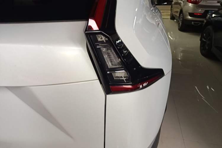 Used GAC Trumpchi EMKOO 2022 2.0 ATK Gemini Edition Right Rear Taillight