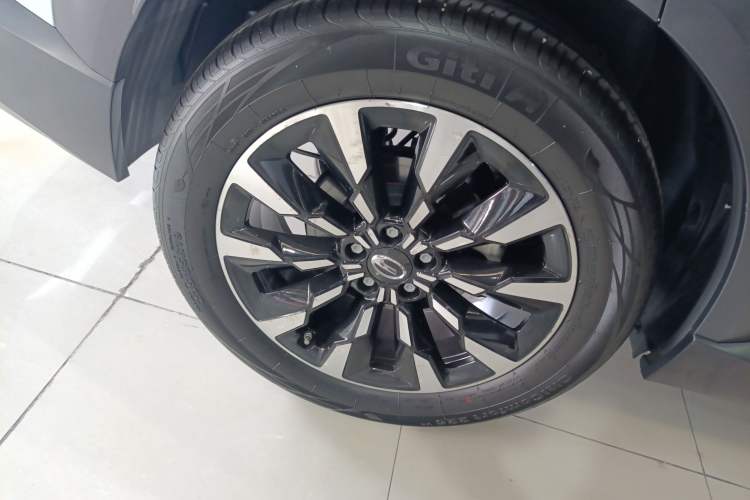 Used GAC Trumpchi EMKOO 2022 1.5T Supernova Pro Edition Right Rear Wheel Hub