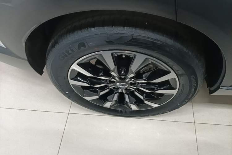 Used GAC Trumpchi EMKOO 2022 1.5T Supernova Pro Edition Right Rear Wheel Hub