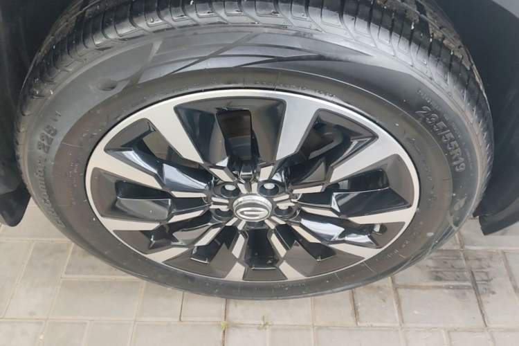Used GAC Trumpchi EMKOO 2022 1.5T Supernova Pro Edition Right Rear Wheel Hub