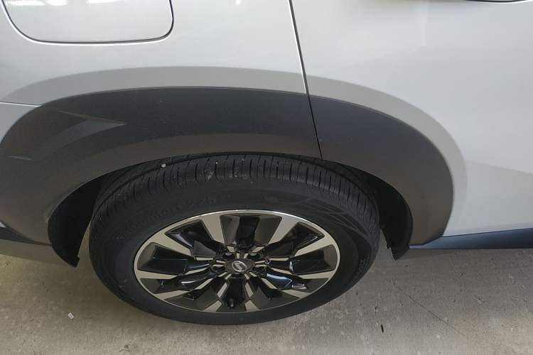 Used GAC Trumpchi EMKOO 2022 1.5T Supernova Max Edition Right Rear Wheel Hub