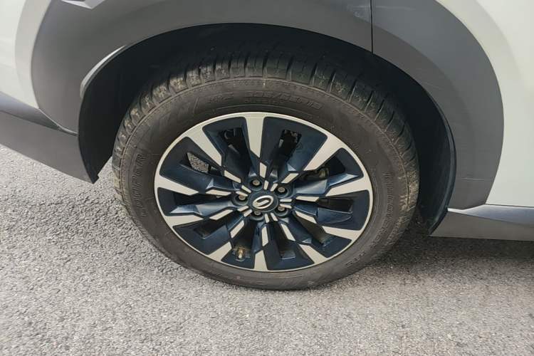 Used GAC Trumpchi EMKOO 2022 1.5T Supernova Pro Edition Right Rear Wheel Hub