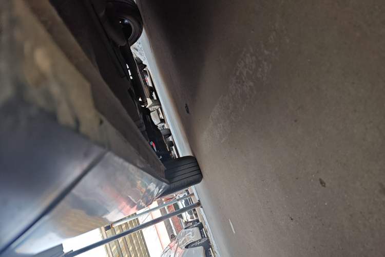 Used GAC Trumpchi EMKOO 2022 1.5T Supernova Max Edition Right Side Sill