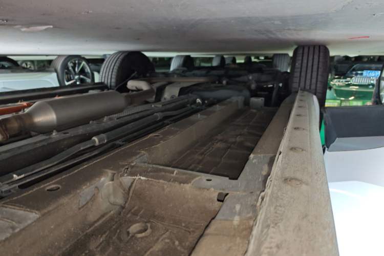 Used GAC Trumpchi EMKOO 2022 2.0 ATK Gemini Edition Right Side Sill