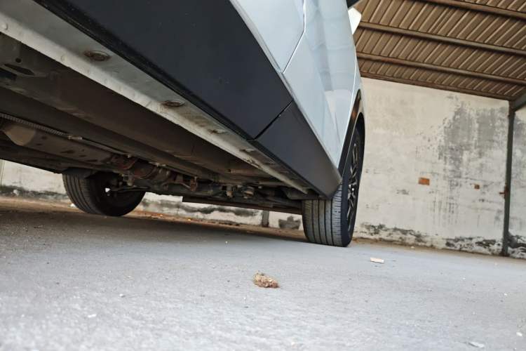 Used GAC Trumpchi EMKOO 2022 1.5T Supernova Pro Edition Right Side Sill